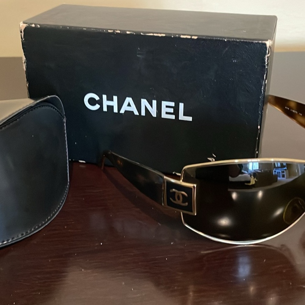 Vintage CHANEL Black and Brown Shield Glasses